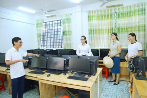 Lãnh đạo UBND phường Bình Phước kiểm tra tình hình chuẩn bị cho năm học mới 2026-2027 tại các trường học trên địa bàn