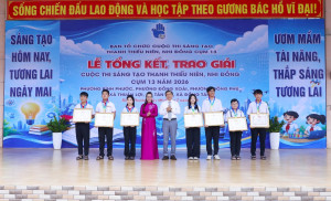 Giaithieuniennhidong