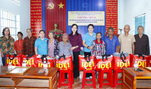 Phường Bình Phước: Ấm áp chương trình tặng quà và khám bệnh cấp thuốc miễn phí cho đồng bào dân tộc khó khăn