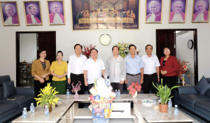Lãnh đạo phường Bình Phước: Thăm, chúc mừng các cơ sở tôn giáo dịp Lễ Phục sinh năm 2026.