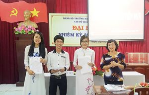 ​Khi sinh viên là đảng viên
