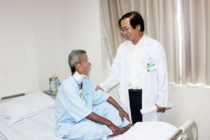 ​Nguy cơ viêm tụy khi ăn nhậu nhiều