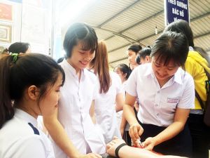 Tăng hoạt động trải nghiệm trong tư vấn hướng nghiệp