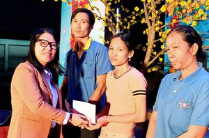 Chăm lo Tết cho công nhân lao động