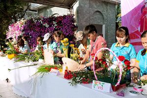 Chăm lo đời sống tinh thần cho lao động nữ