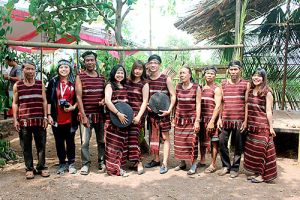 Vui hội Sayangva với đồng bào Chơ Ro