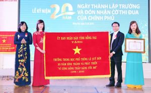 Trường THPT Lê Quý Đôn kỷ niệm 20 năm thành lập