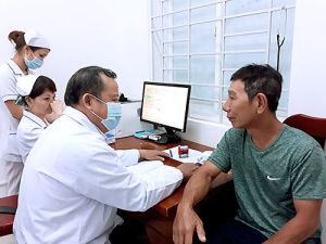 Đưa chuyên gia y tế đến với người bệnh