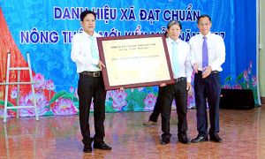 Xã Tây Hòa đón nhận danh hiệu xã đạt chuẩn nông thôn mới kiểu mẫu