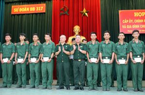 Chiến sĩ mới yên tâm hòa nhập trong môi trường quân ngũ