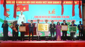 Huyện Vĩnh Cửu đón bằng công nhận huyện đạt chuẩn nông thôn mới