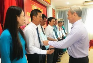 ​Triển khai quyết định về công tác cán bộ