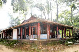 ​Mái đình làng cổ…