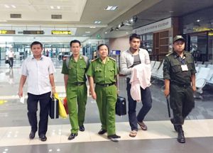 ​“Sập bẫy” tội phạm công nghệ cao