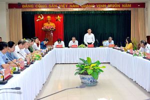 Kinh tế - xã hội 4 tháng: Tập trung tháo gỡ vướng mắc, thúc đẩy phát triển trên các lĩnh vực