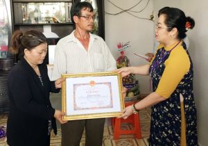 ​UBND tỉnh truy tặng bằng khen cho anh Nguyễn Hoàng Nam