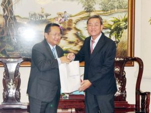 ​Đoàn lãnh đạo tỉnh Kampong Thom (Vương quốc Campuchia) làm việc tại Đồng Nai