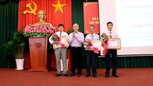 Tiếp tục đẩy mạnh việc học tập và làm theo Bác