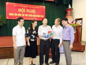 ​Học Bác từ những điều bình dị