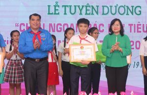 ​Tuyên dương 81 đội viên Cháu ngoan Bác Hồ