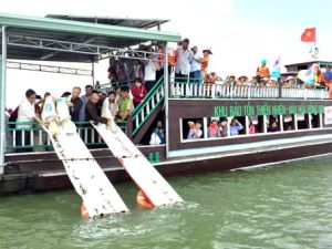 ​Gửi thông điệp yêu thương