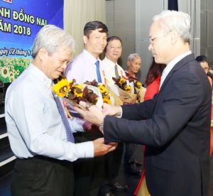 ​Để cuộc sống thêm đẹp và ý nghĩa hơn...