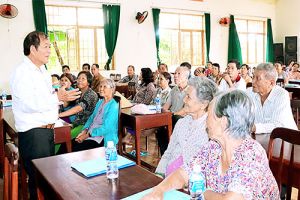 Giúp đồng bào dân tộc thiểu số nắm luật