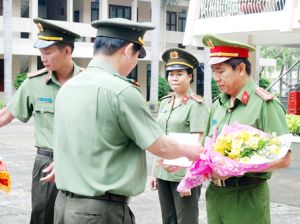 ​Khen thưởng Ban chuyên án đấu tranh thu giữ 2,7kg ma túy