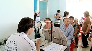 Chương trình mổ mắt nhân đạo: Đem lại ánh sáng cho nhiều người nghèo