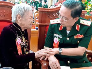 Người gắn kết sức mạnh quân – dân