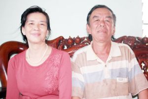 ​Vợ chồng đồng lòng làm việc thiện