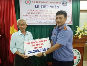 Tiếp nhận 914 triệu đồng tiền ủng hộ đồng bào bị thiệt hại do lũ lụt