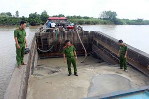 Chống khai thác, kinh doanh khoáng sản trái phép: Khó xử lý vì “vướng” luật