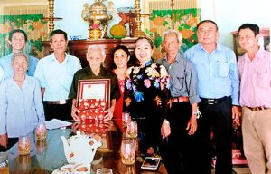 Nhân Ngày quốc tế Người cao tuổi (1-10): Chung tay chăm lo người cao tuổi có hoàn cảnh khó khăn