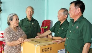 ​Chăm lo cho gia đình liệt sĩ