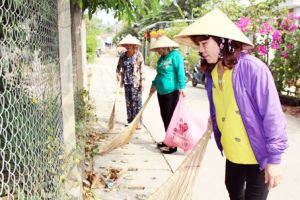​​Lặng thầm điểm tô cho đời