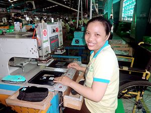 Tạo việc làm cho lao động khuyết tật