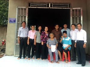 Nỗ lực xóa nhà tạm, nhà dột cho người nghèo