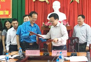 ​Đảng ủy Khối các cơ quan tỉnh và Liên đoàn Lao động tỉnh ký kết quy chế phối hợp