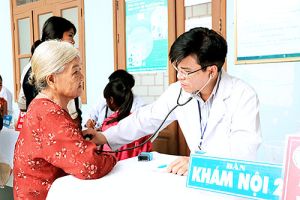 Mang niềm vui đến với người nghèo