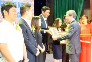 ​203 doanh nghiệp, cá nhân được tuyên dương về nộp thuế