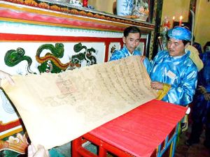 Gìn giữ “báu vật” làng xã