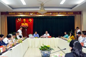 Tập trung hoàn thành các chỉ tiêu phát triển kinh tế - xã hội năm 2018