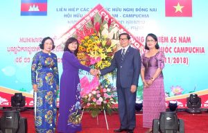 ​Tiếp tục giữ vững mối quan hệ truyền thống Việt Nam - Campuchia