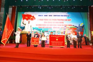 ​202 tập thể và cá nhân được tặng thưởng danh hiệu cao quý của Đảng và Nhà nước