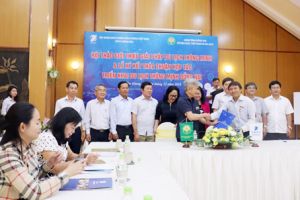 ​Ký kết thỏa thuận hợp tác triển khai du lịch thông minh