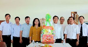 Lãnh đạo tỉnh thăm và chúc mừng Giáng sinh 2018 tại các cơ sở tôn giáo
