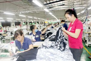 ​Tăng cường giám sát việc tăng lương