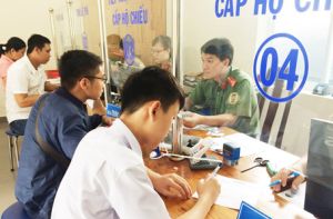 ​Điện tử hóa thủ tục xuất nhập cảnh: Tạo thuận lợi cho người dân