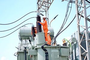 Không ngừng nâng cao chất lượng cung cấp điện